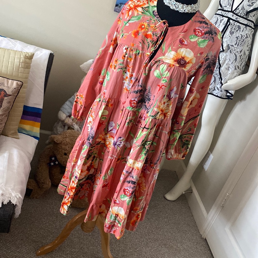 Pretty in spring florals dress by Zara!